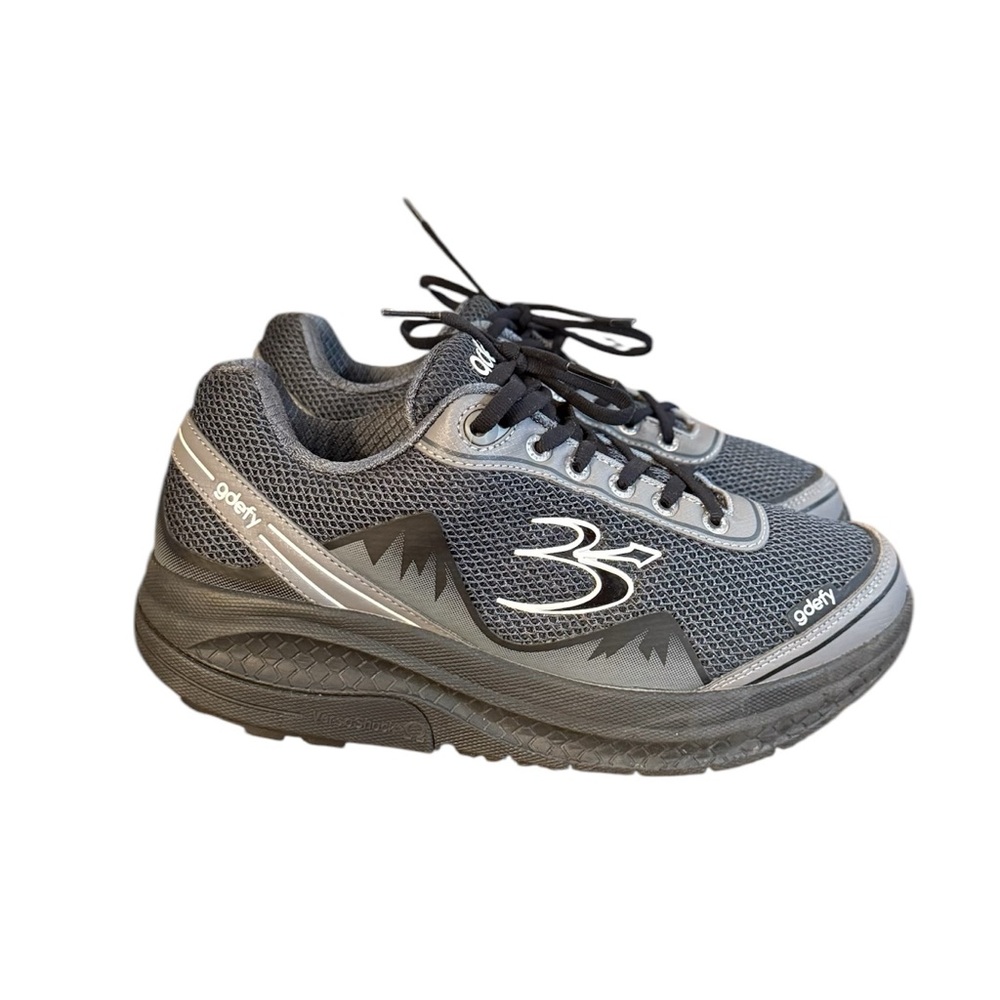 Gray Athletic Shoes with Cushioned Support